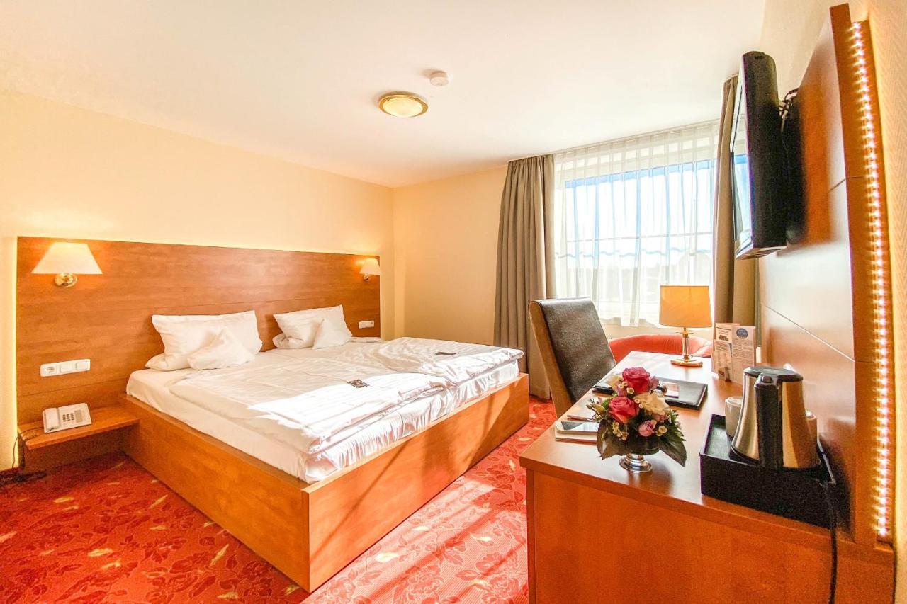 Hotel-Restaurant Vier Linden شتاده المظهر الخارجي الصورة