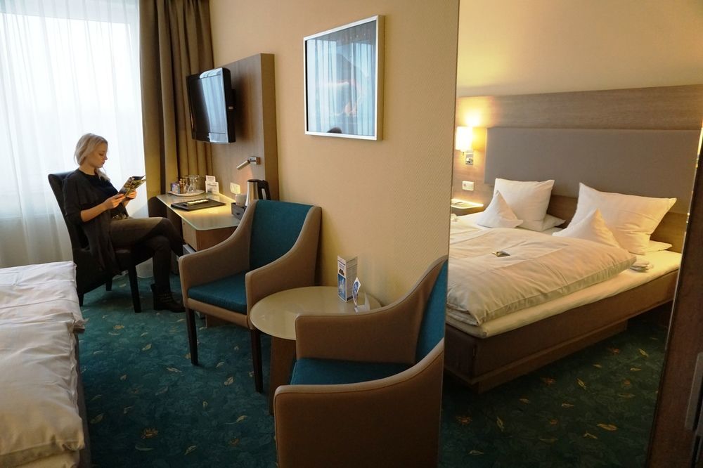 Hotel-Restaurant Vier Linden شتاده المظهر الخارجي الصورة