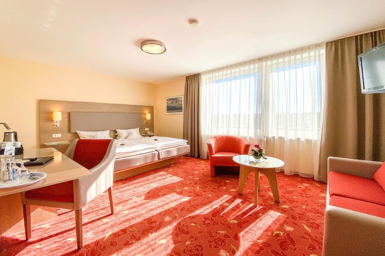 Hotel-Restaurant Vier Linden شتاده المظهر الخارجي الصورة