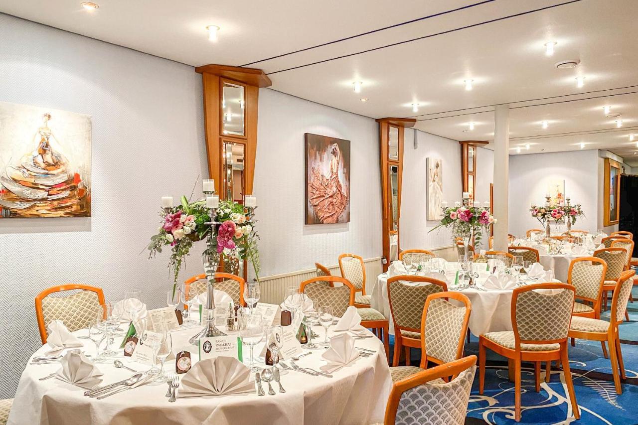 Hotel-Restaurant Vier Linden شتاده المظهر الخارجي الصورة