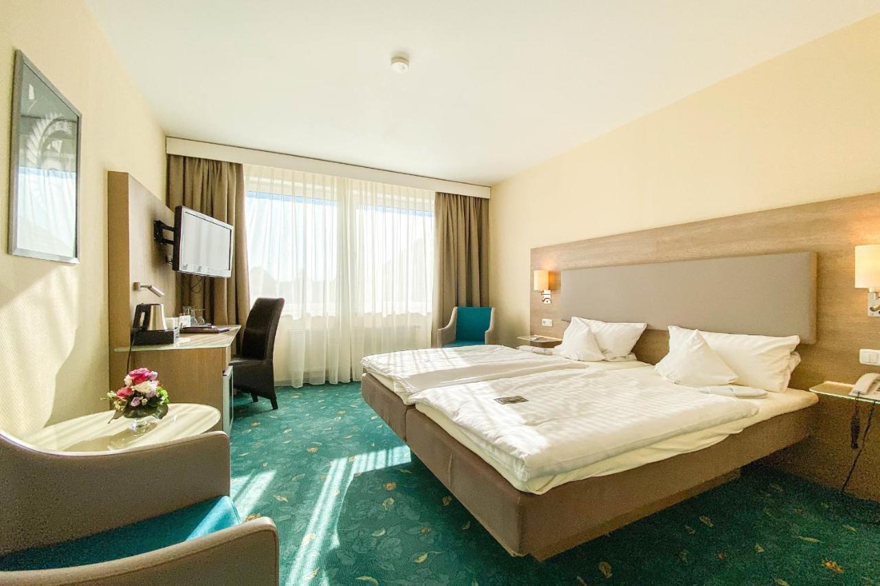 Hotel-Restaurant Vier Linden شتاده المظهر الخارجي الصورة